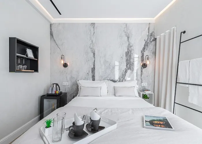 Le Dortoir Boutique Hotel 4*