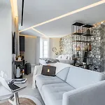 Le Dortoir Boutique Suites Hotel
