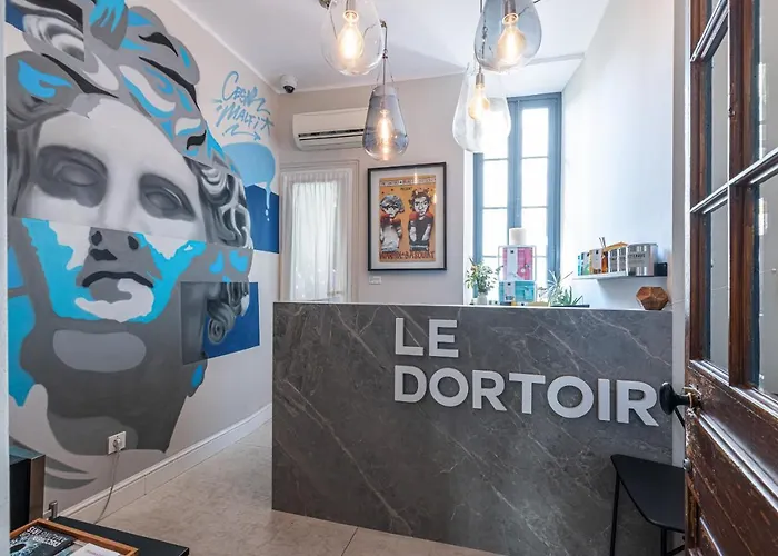 Le Dortoir Boutique Suites Hotel 4*