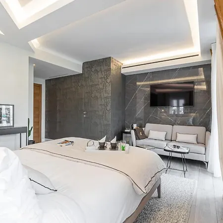 Le Dortoir Boutique Suites Hotel